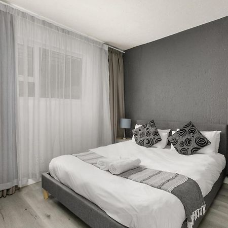 Apartmán Marley On Katherine Johannesburg Exteriér fotografie